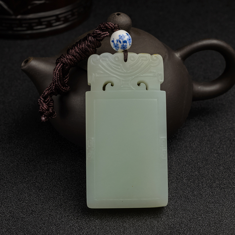 新疆天然和田玉仿古平安牌吊坠-红掌柜