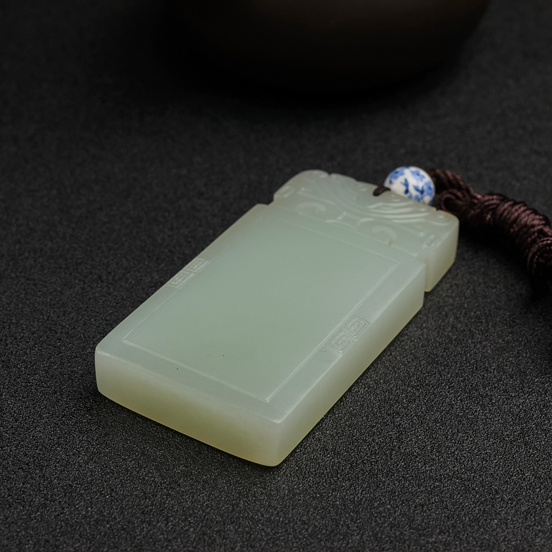 新疆天然和田玉仿古吊坠-红掌柜