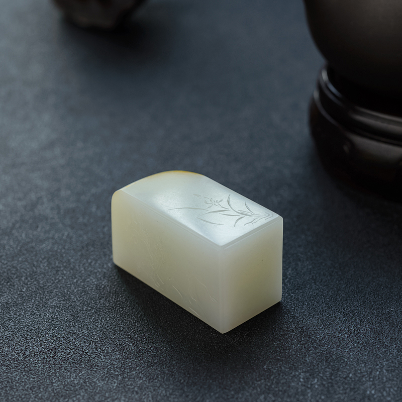 和田羊脂玉梅兰竹菊印章 - 红掌柜