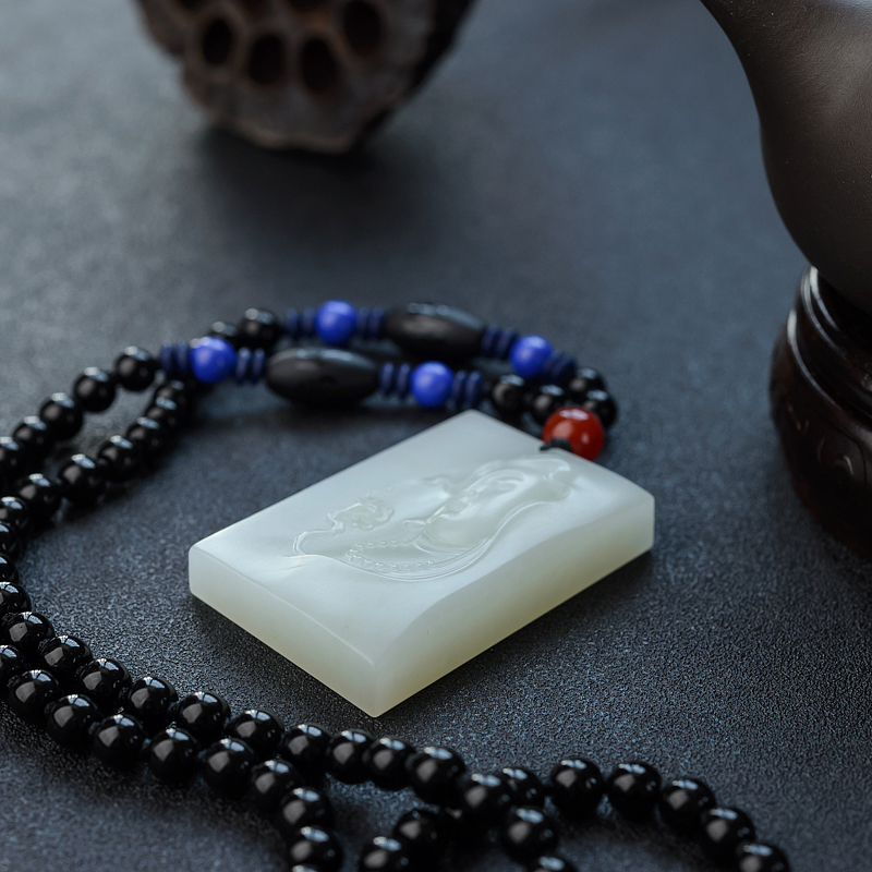 新疆天然和田玉吊坠 - 红掌柜