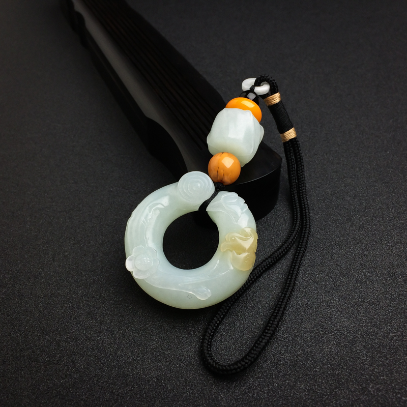 新疆和田玉喜上眉梢扳指吊坠-红掌柜