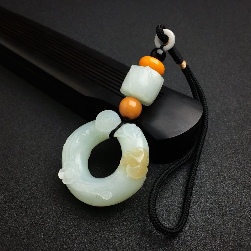 和田玉喜上眉梢扳指吊坠-红掌柜