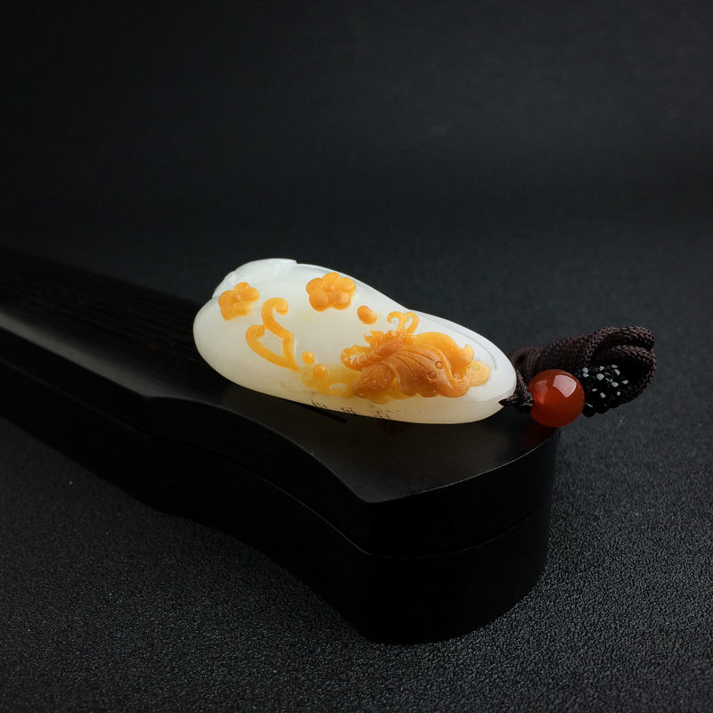 新疆天然和田玉吊坠 - 红掌柜