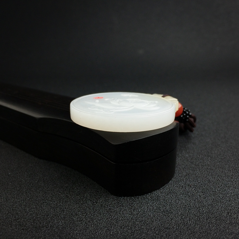 新疆和田玉吊坠 - 红掌柜