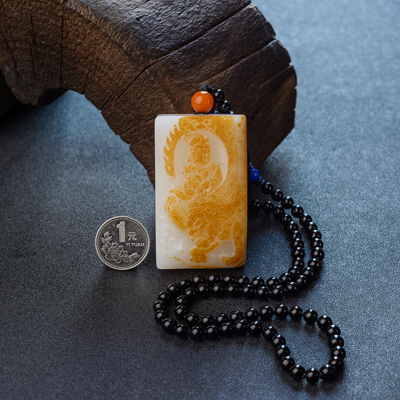 新疆和田玉菩萨吊坠 - 红掌柜