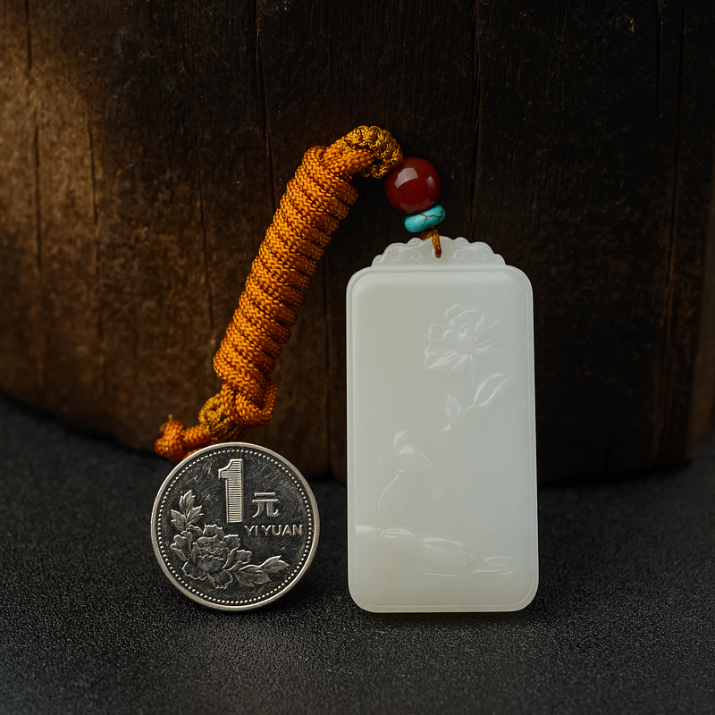 新疆和田玉出类拔萃吊坠 - 红掌柜