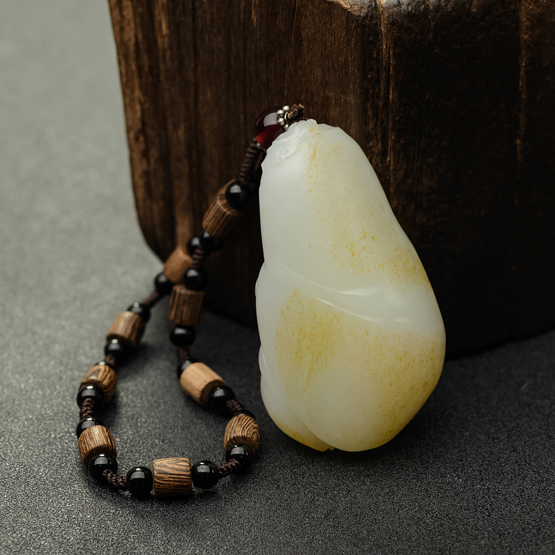 和田白玉瑞兽吊坠 - 红掌柜