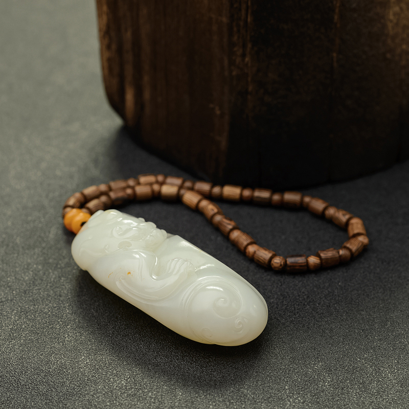 新疆和田白玉瑞兽吊坠 - 红掌柜