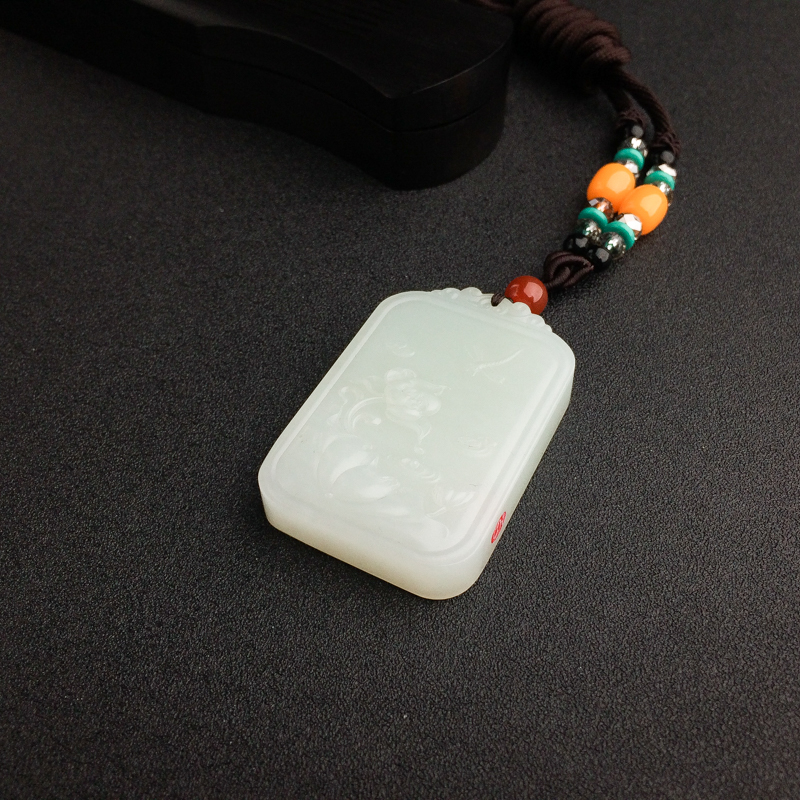新疆和田青白玉一品清廉吊坠 - 红掌柜