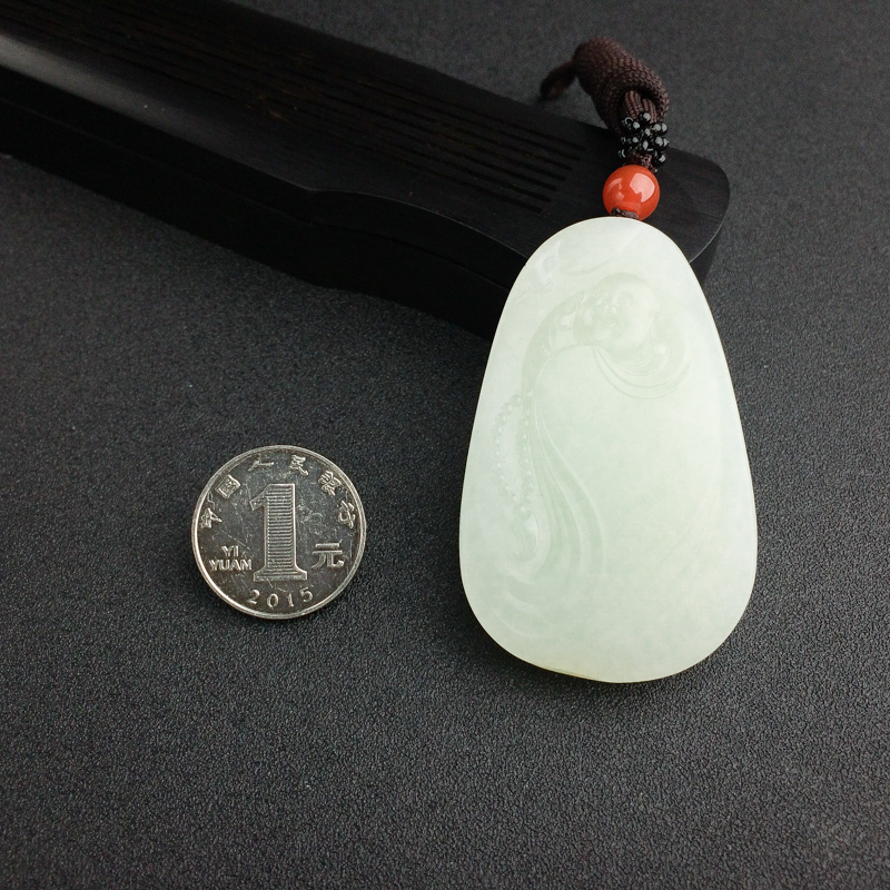 天然青白玉福在眼前吊坠 - 红掌柜