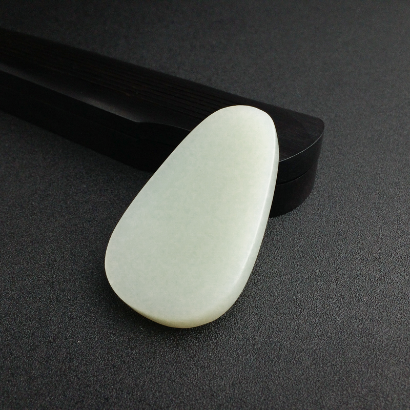 和田青白玉少女吊坠 - 红掌柜