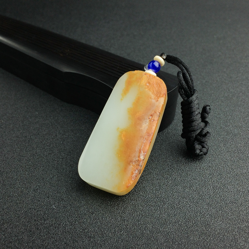 青白玉喜上眉梢吊坠 - 红掌柜