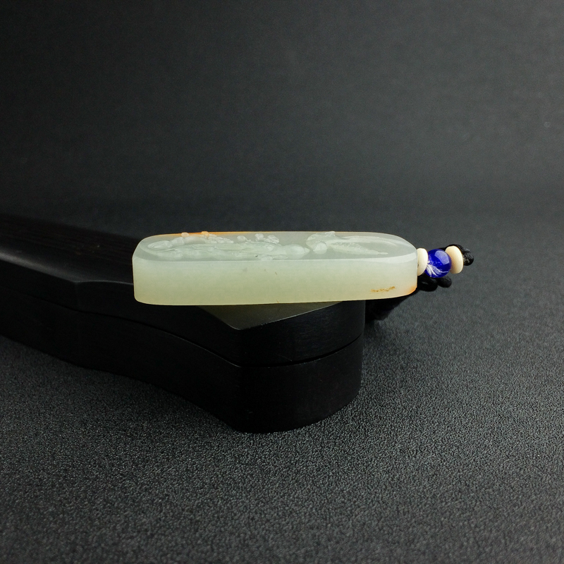 天然青白玉山流水料喜上眉梢吊坠 - 红掌柜