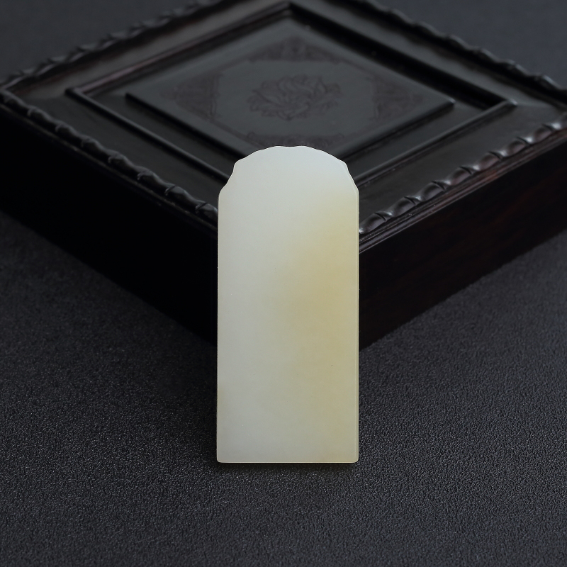 和田玉连年有余吊坠 - 红掌柜