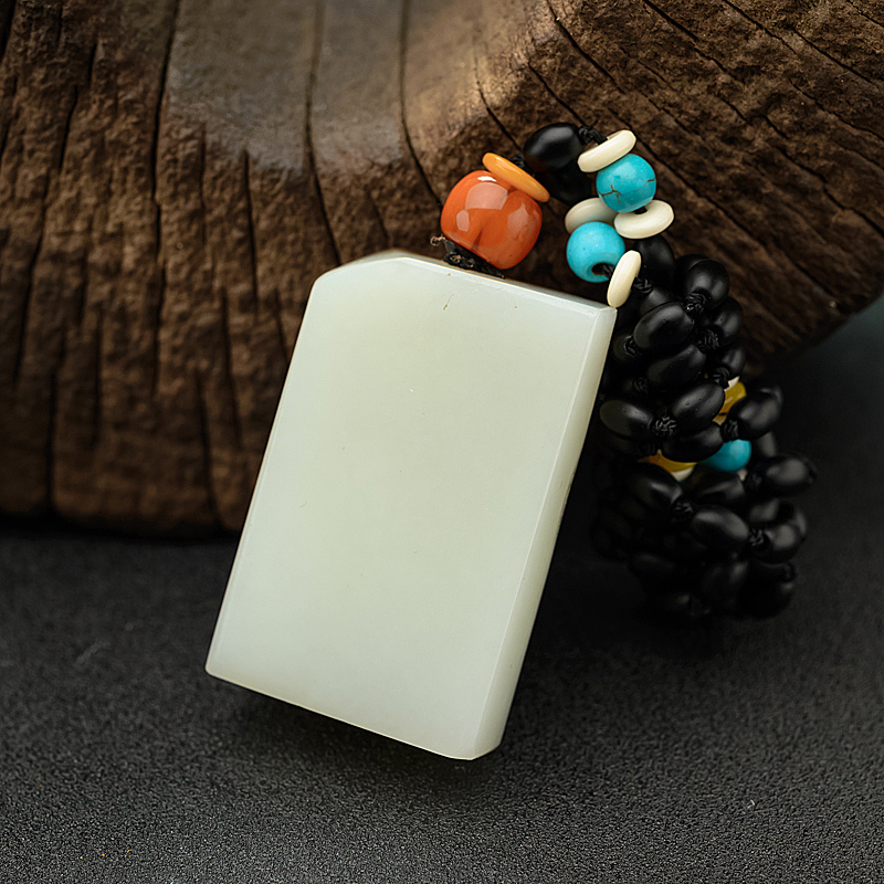 俏色和田玉山料意境吊坠 - 红掌柜