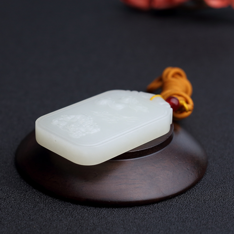 山料和田白玉飞龙在天吊坠-红掌柜