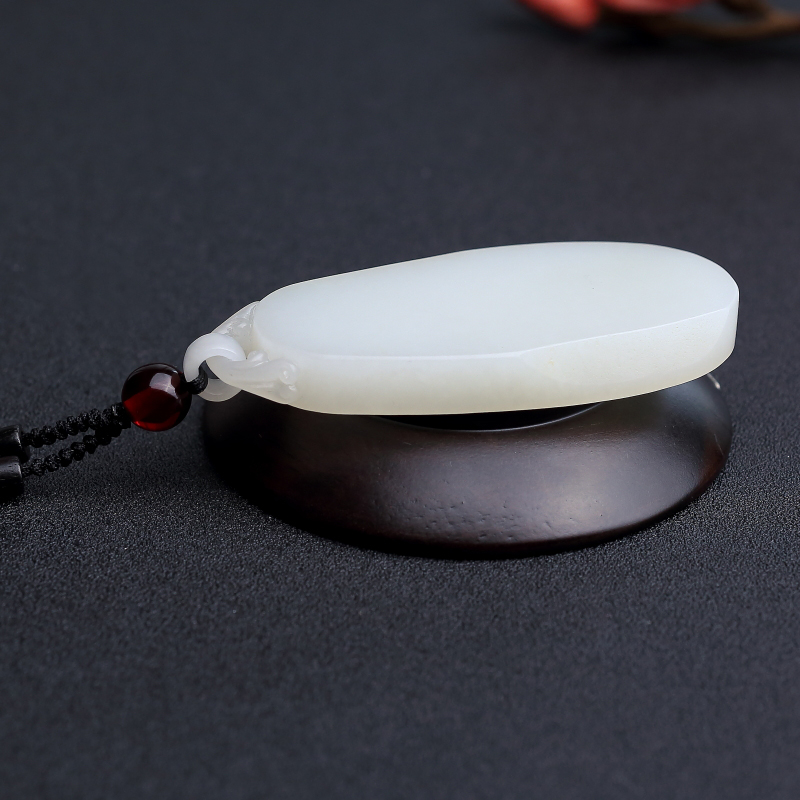 新疆天然山料和田白玉吊坠-红掌柜