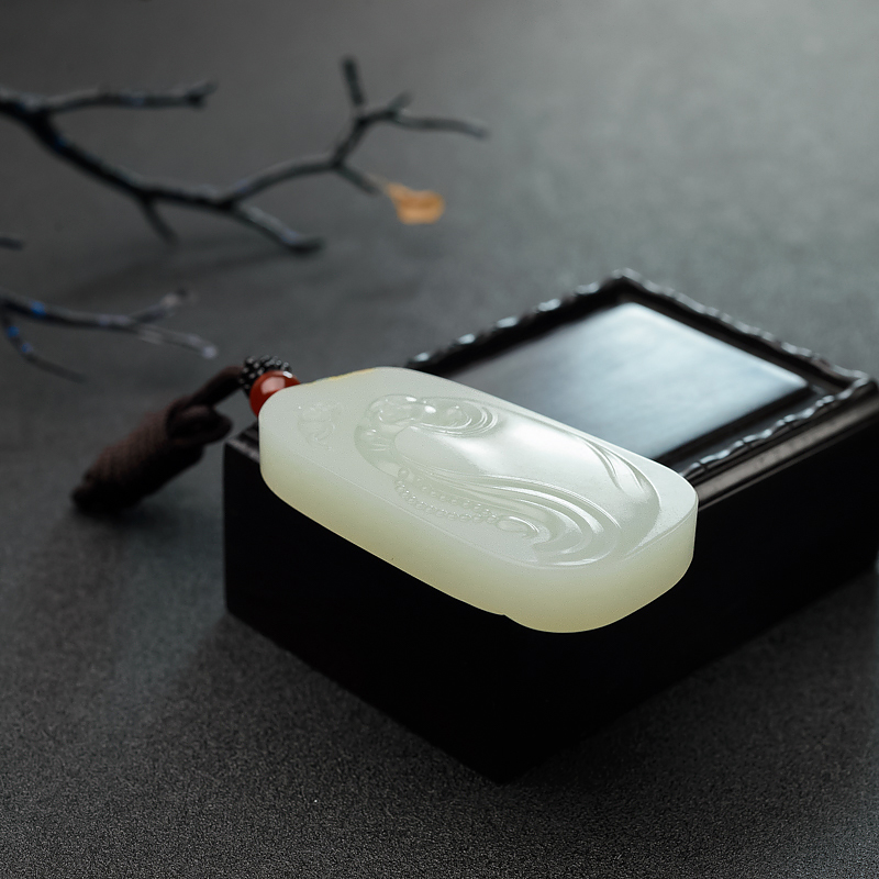 新疆和田青白玉吊坠 - 红掌柜