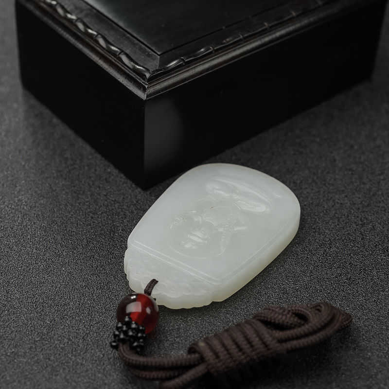 天然白玉山料虚空藏菩萨吊坠-红掌柜