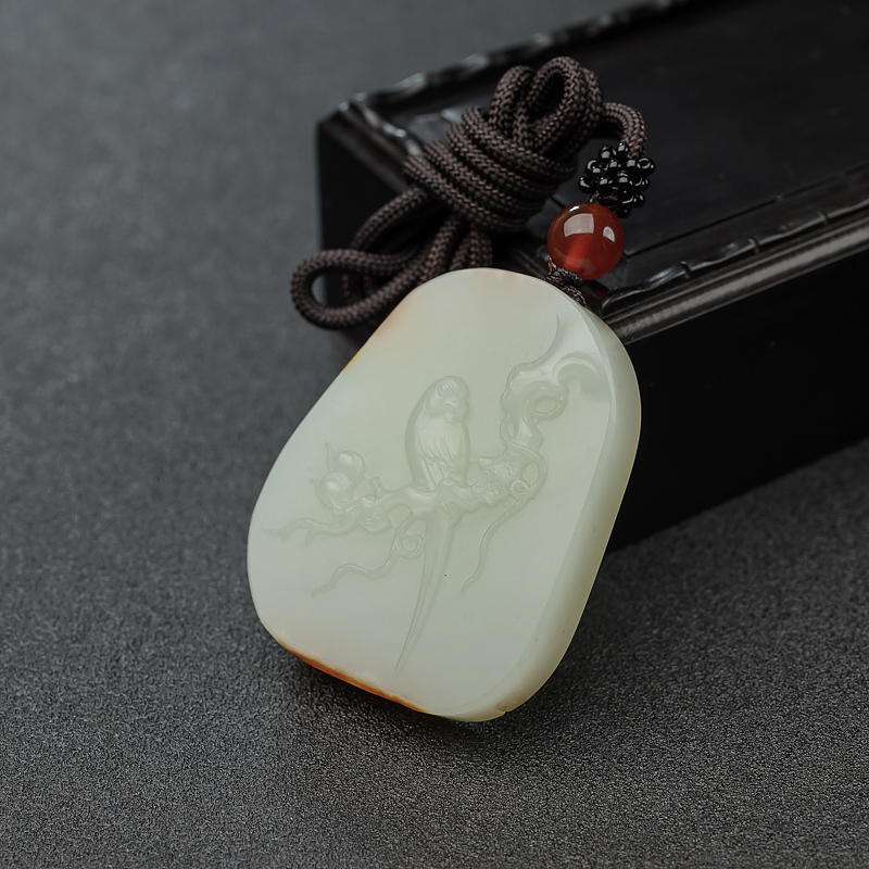 和田青白玉山流水料喜上眉梢吊坠-红掌柜