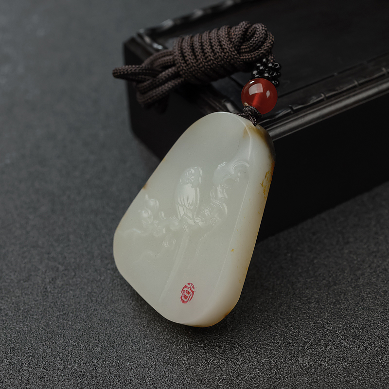 和田白玉山流水料喜上眉梢吊坠-红掌柜