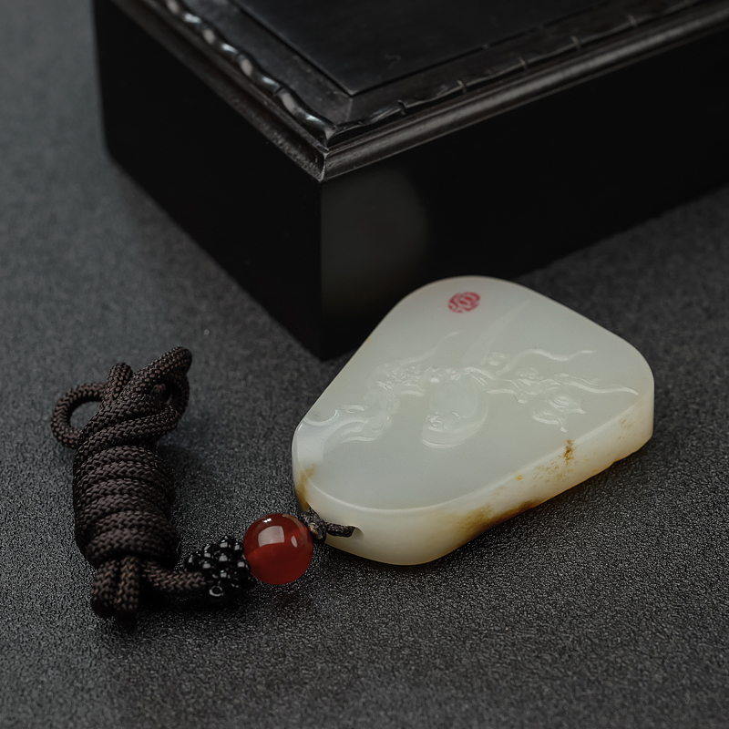 新疆和田白玉喜上眉梢吊坠-红掌柜