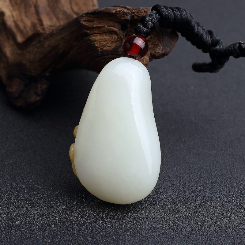 俄料俏色和田玉平安如意吊坠-红掌柜