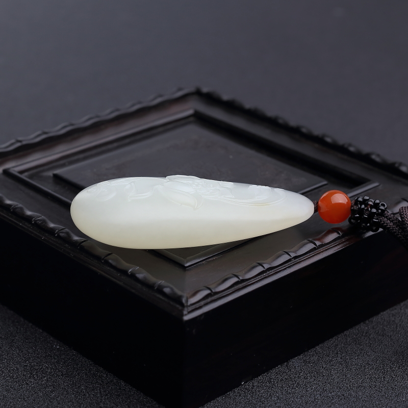 和田羊脂白玉一品清廉吊坠-红掌柜