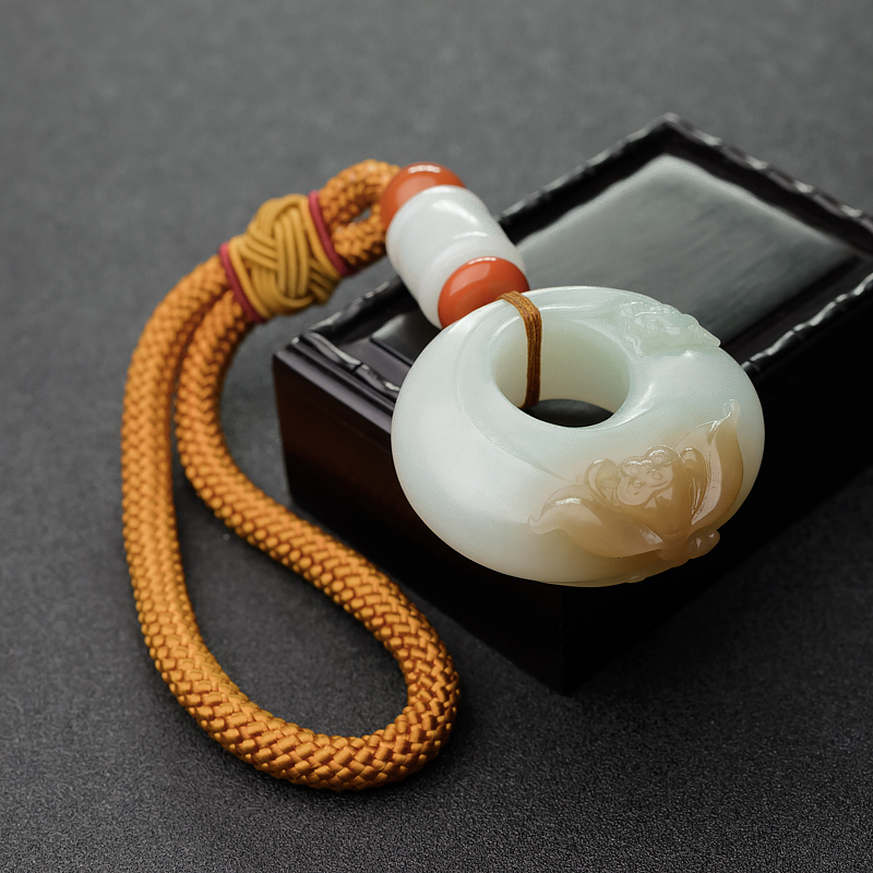 新疆和田玉连年有余手把件-红掌柜