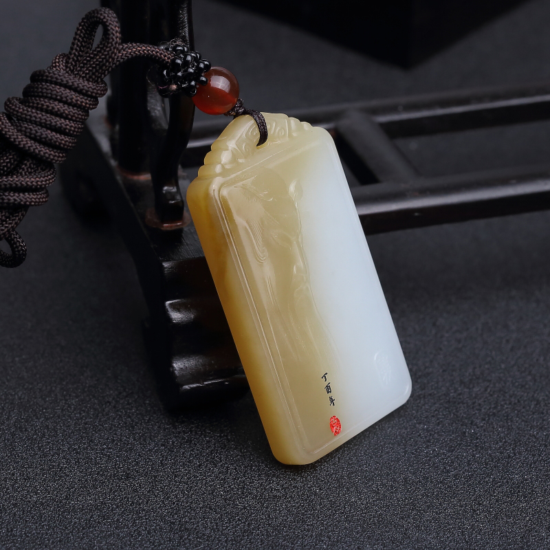 新疆和田玉山料关公吊坠-红掌柜