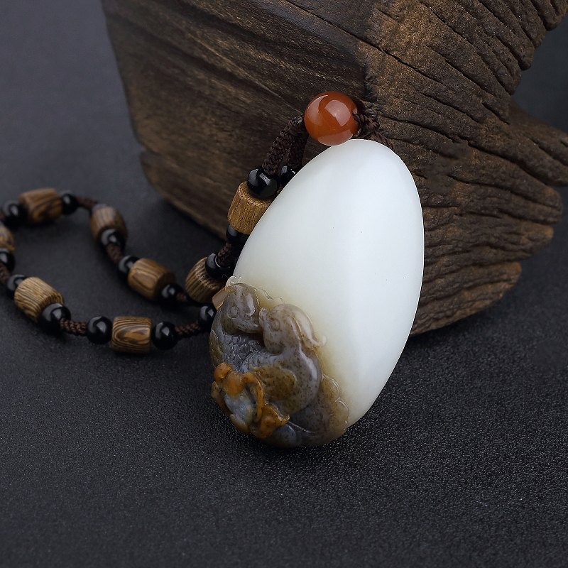 羊脂玉山料一生相随吊坠-红掌柜