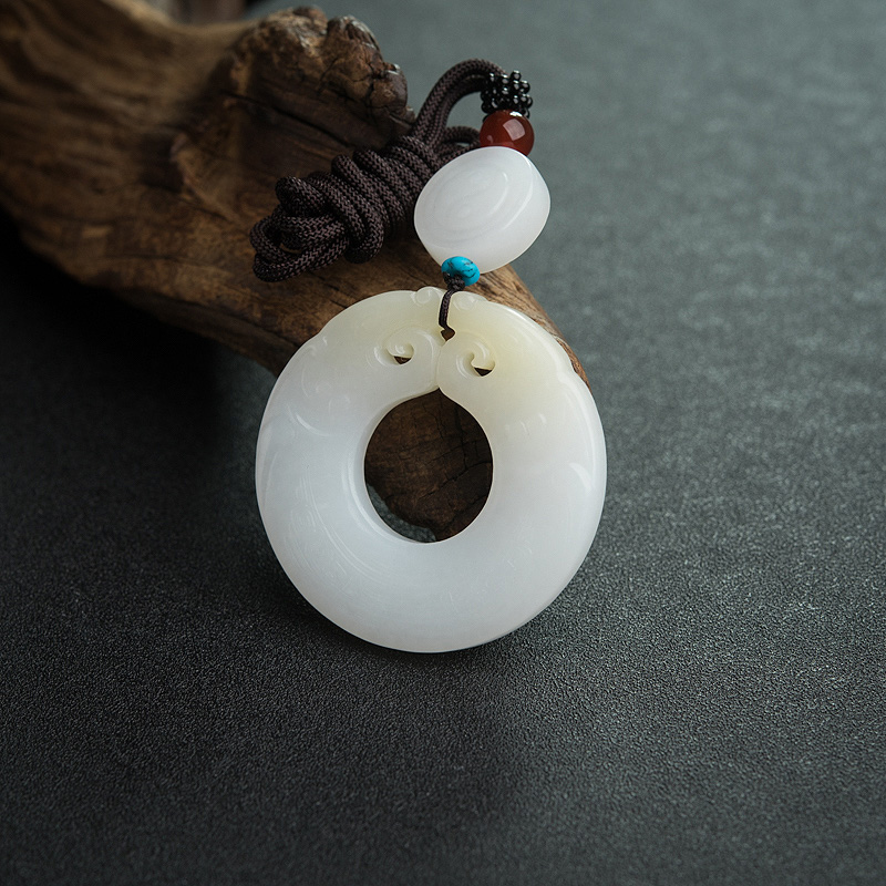 山料和田白玉双龙扣吊坠-红掌柜