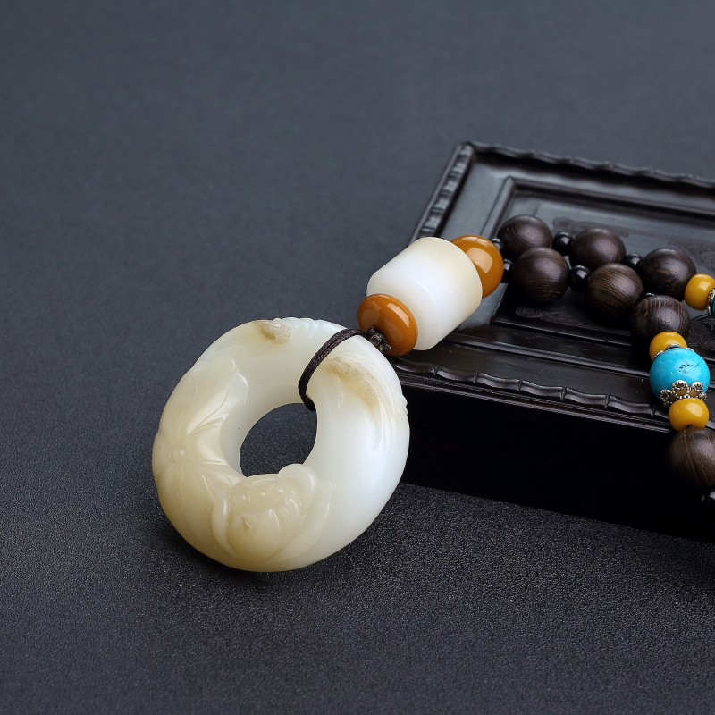 山料和田玉连年有余平安扣手把件-红掌柜