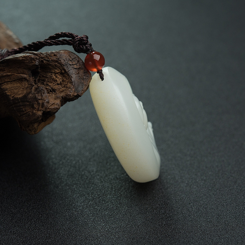 新疆天然和田玉佛吊坠-红掌柜