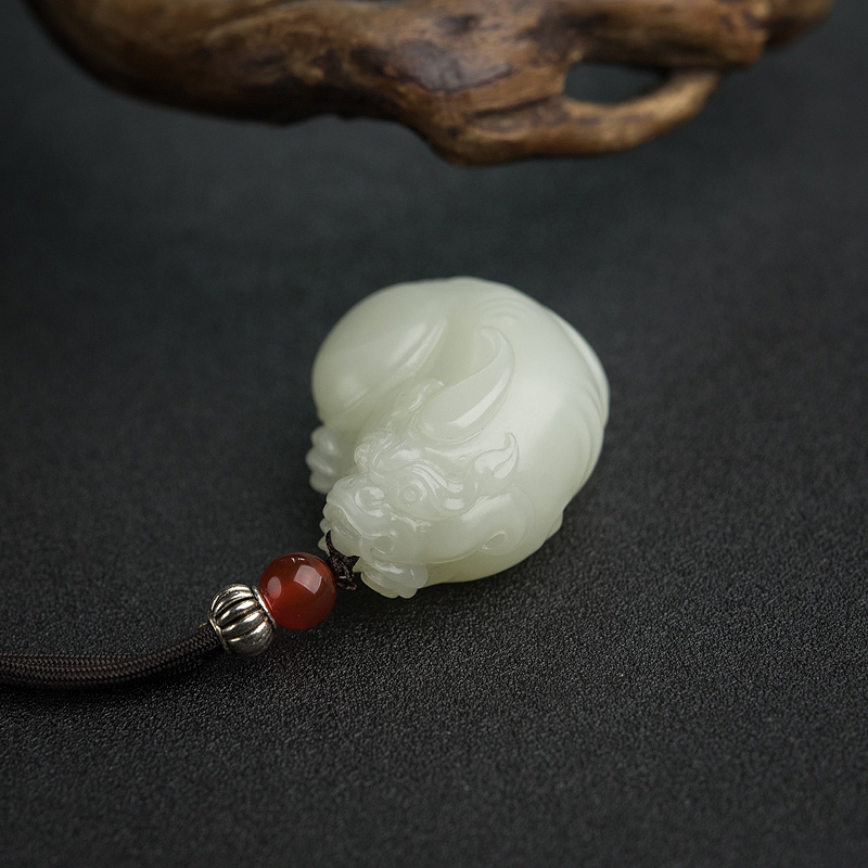 和田青白玉貔貅吊坠-红掌柜