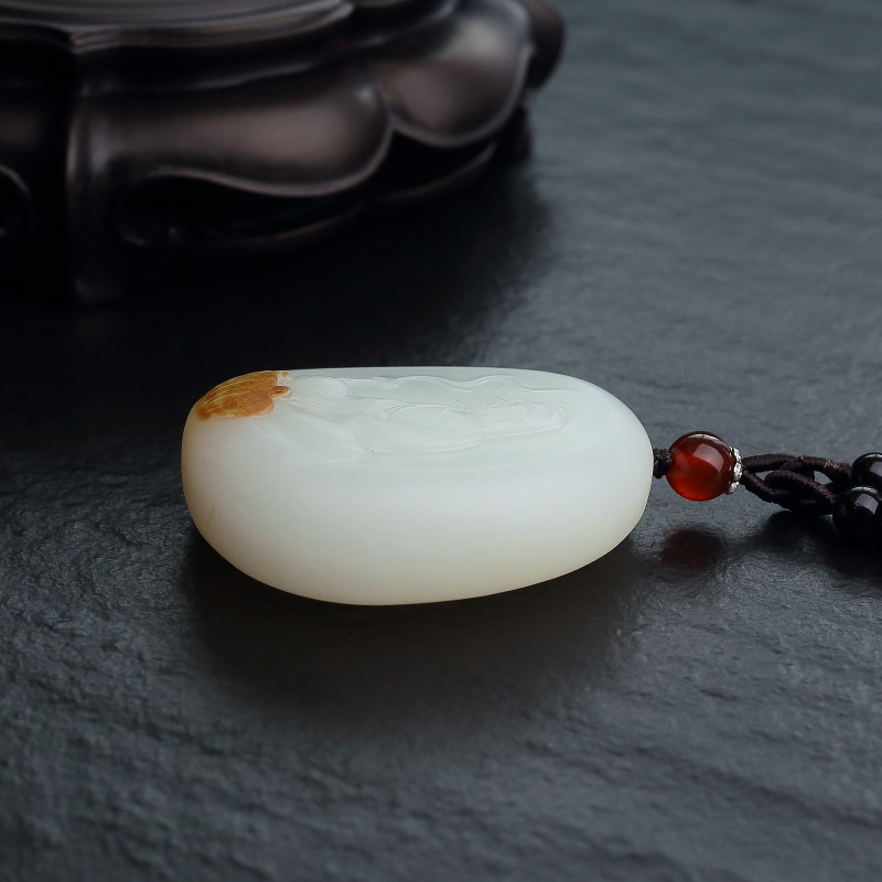 和田羊脂白玉观音吊坠-红掌柜
