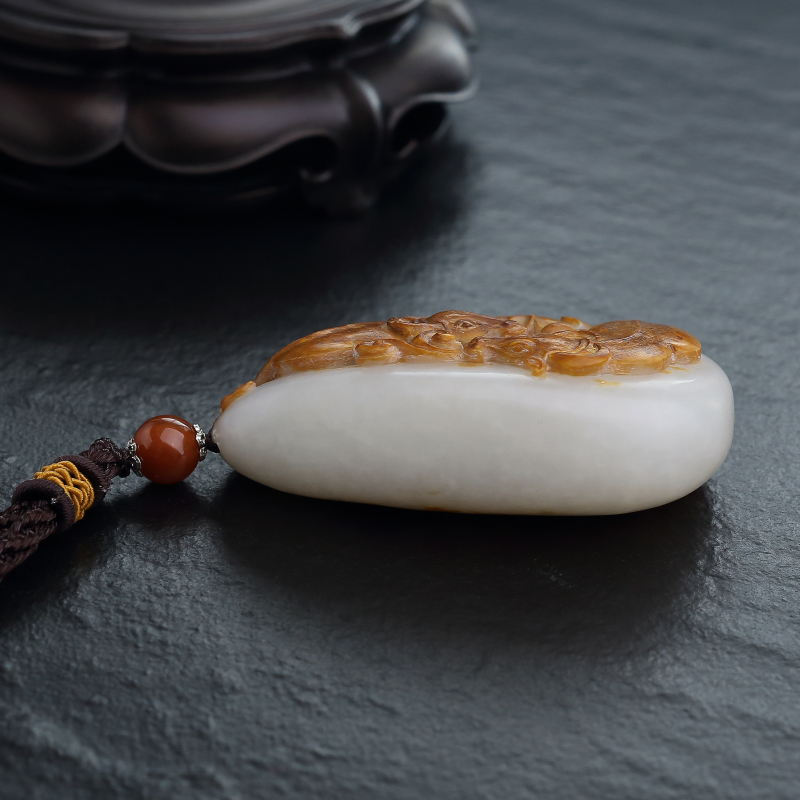 山料天然俏色和田玉手把件-红掌柜