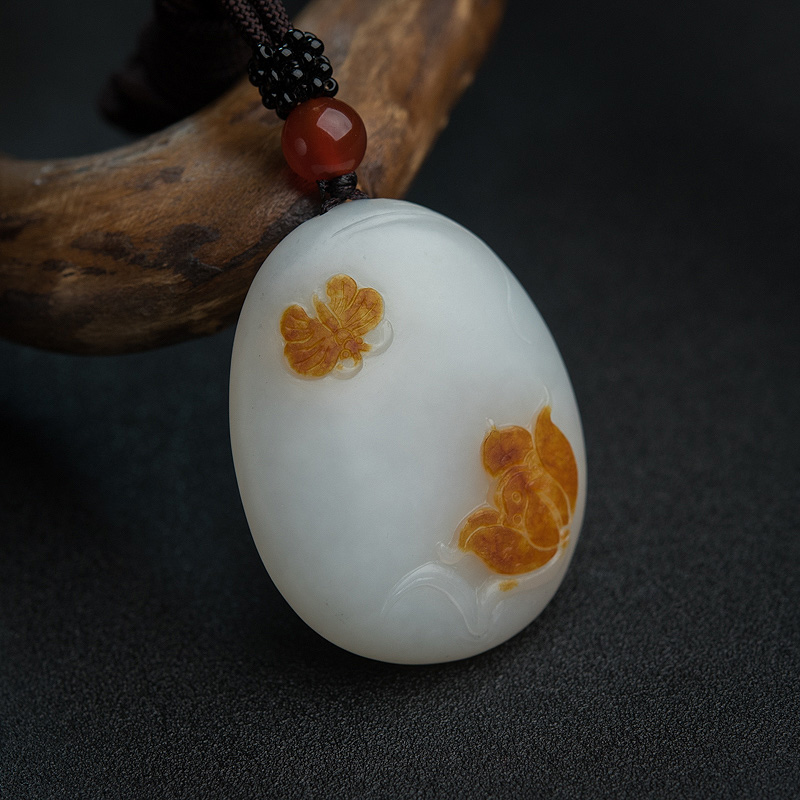 山料俏色和田玉蝶恋花-红掌柜