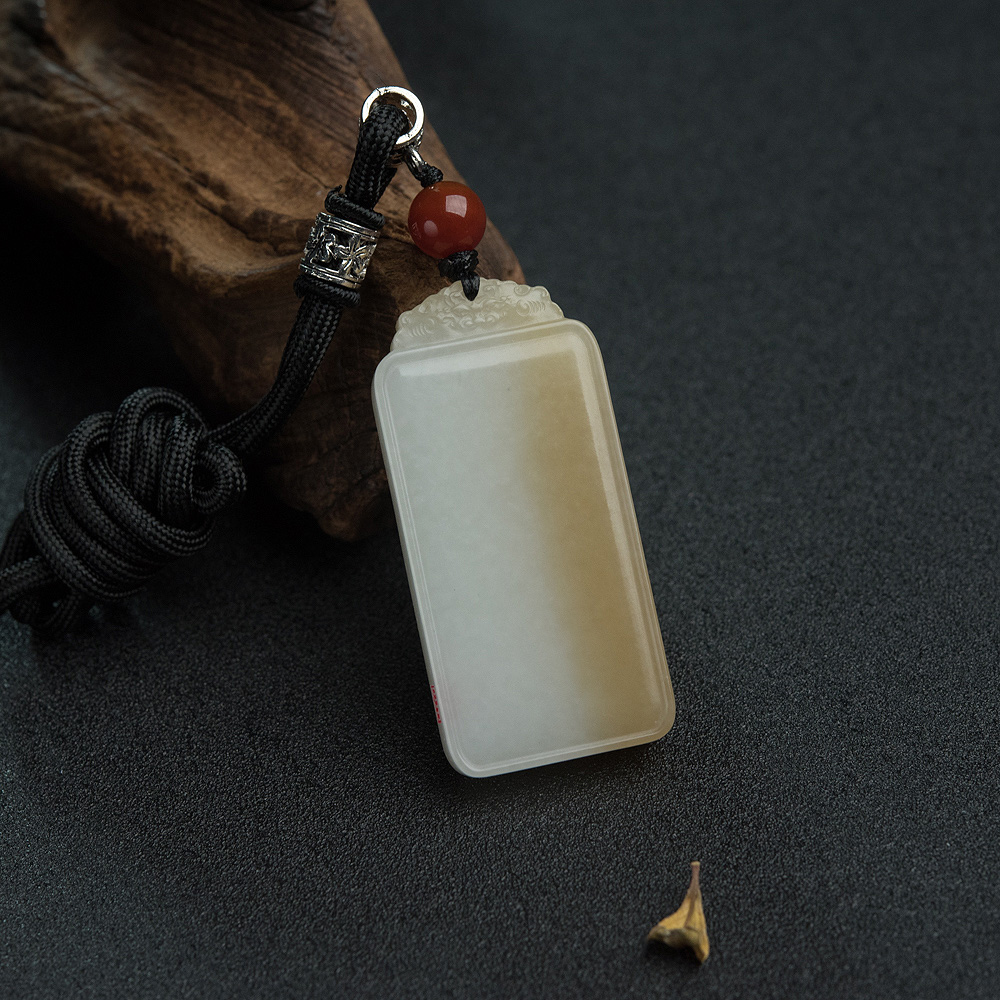 和田玉关公吊坠-红掌柜