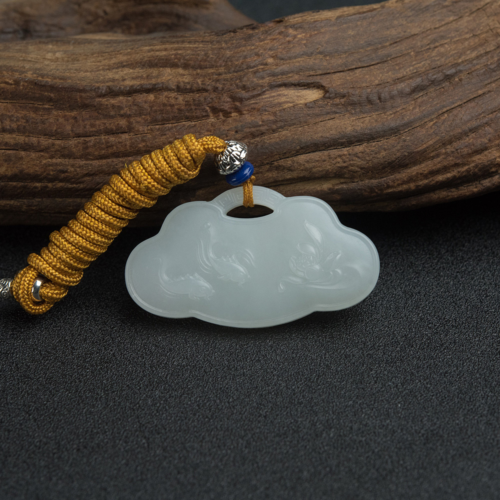 和田白玉年年有余如意锁吊坠-红掌柜