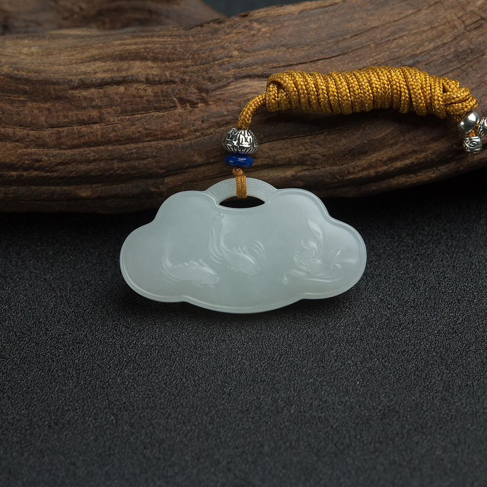 和田白玉年年有余如意锁吊坠-红掌柜