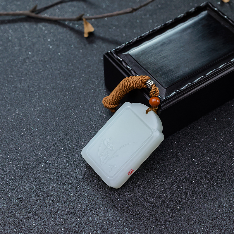 和田白玉如意吊坠-红掌柜