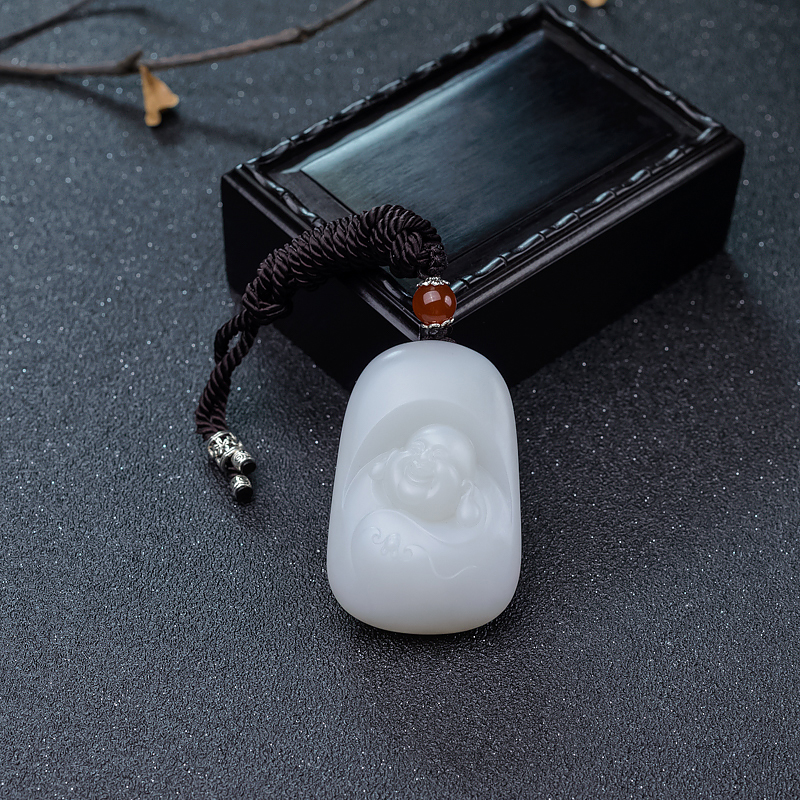 山料和田白玉福在眼前吊坠-红掌柜