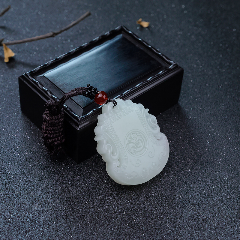 山料和田玉镂雕古龙吊坠-红掌柜