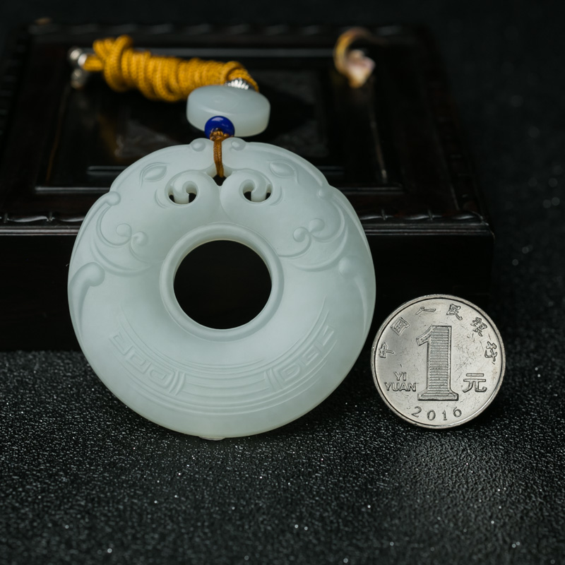 山料和田青白玉吊坠-红掌柜