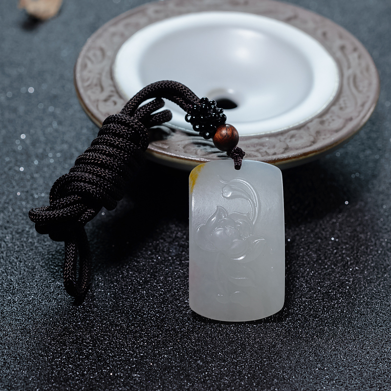 山料和田玉吊坠-红掌柜