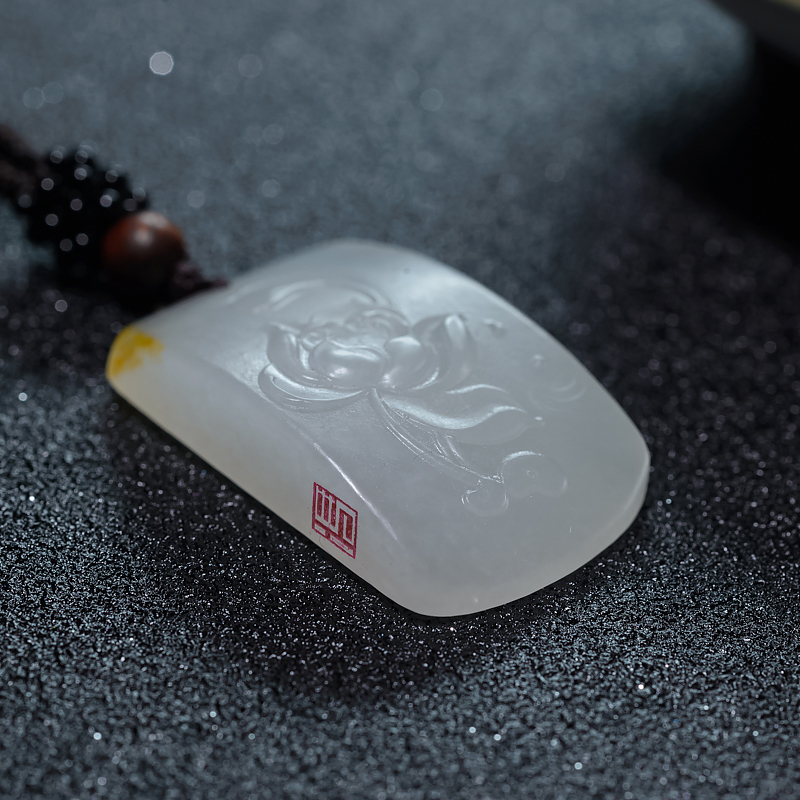 天然山料和田白玉荷花吊坠-红掌柜