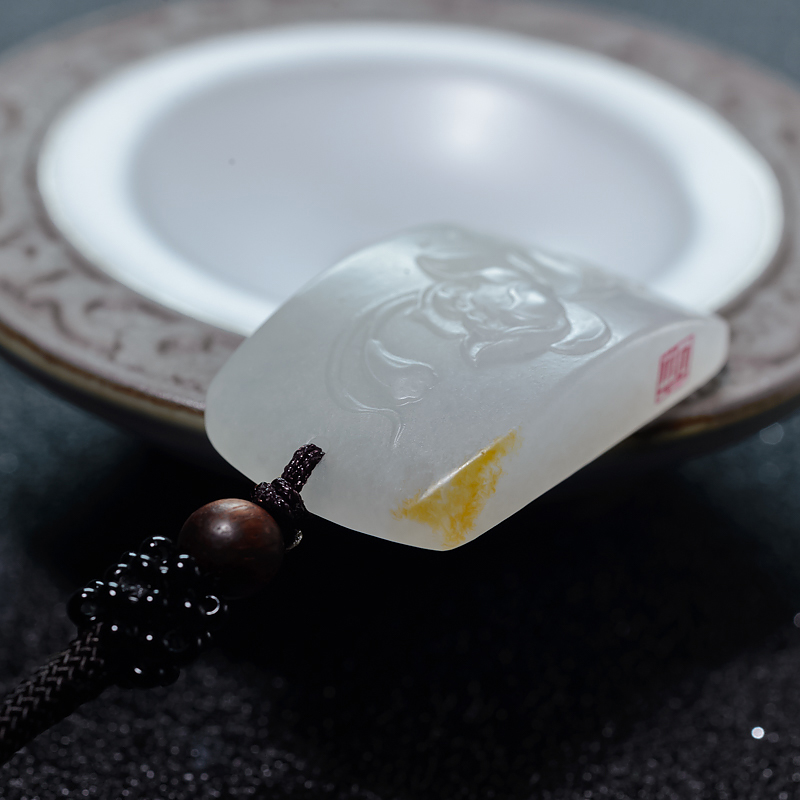 新疆山料和田白玉荷花吊坠-红掌柜