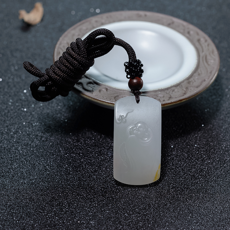 和田玉吊坠-红掌柜