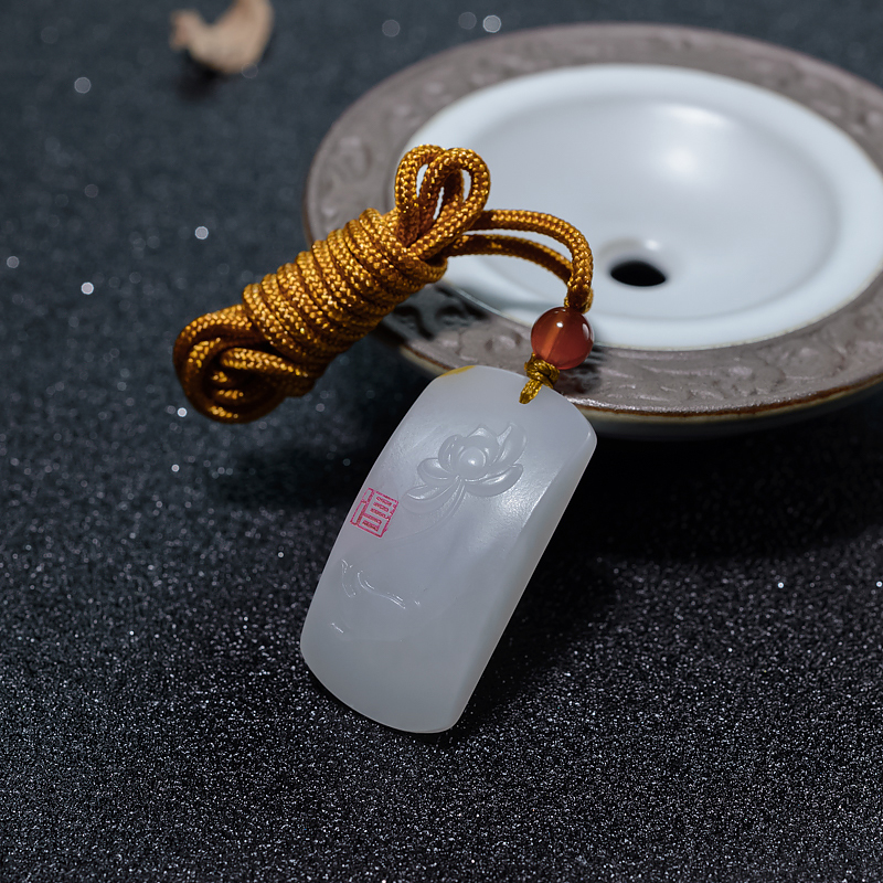 山料和田玉吊坠-红掌柜